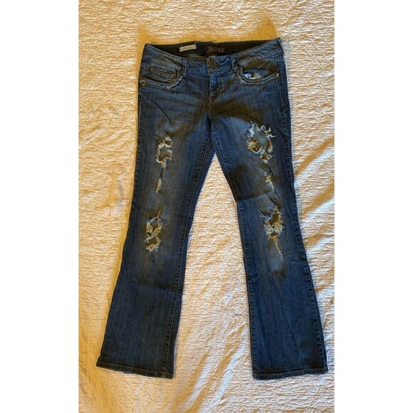 Decree Distressed Womens Jeans Size 9 Bootcut Lowrise Stylish Classy Comfortable - Picture 3 of 12